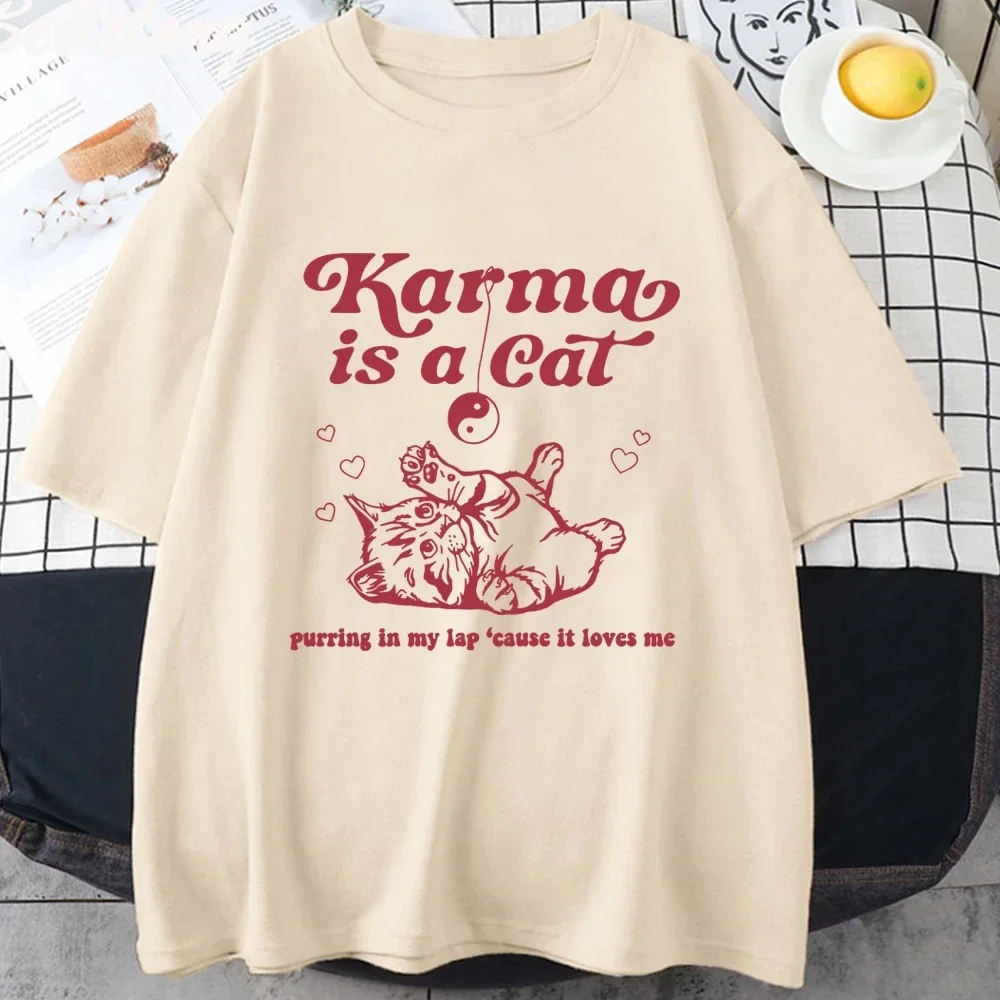 Taylor Swift - Karma Is Cat T-shirt